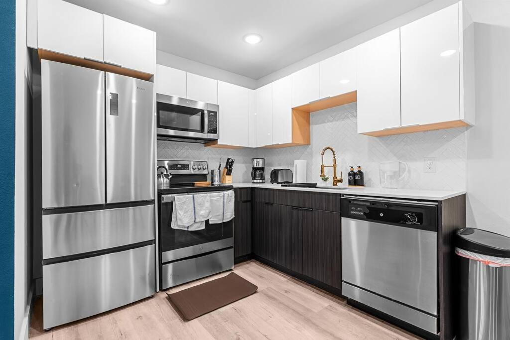 Stylish 2 Bed 1 Mile To Downtown Free Parking Villa Dallas Eksteriør bilde
