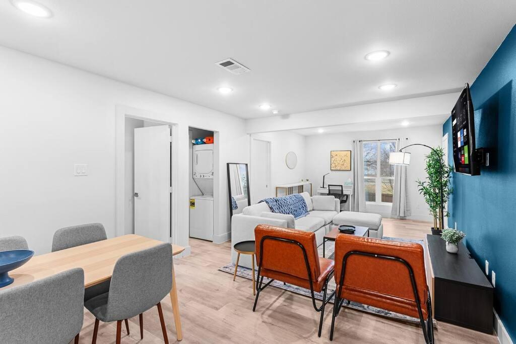 Stylish 2 Bed 1 Mile To Downtown Free Parking Villa Dallas Eksteriør bilde